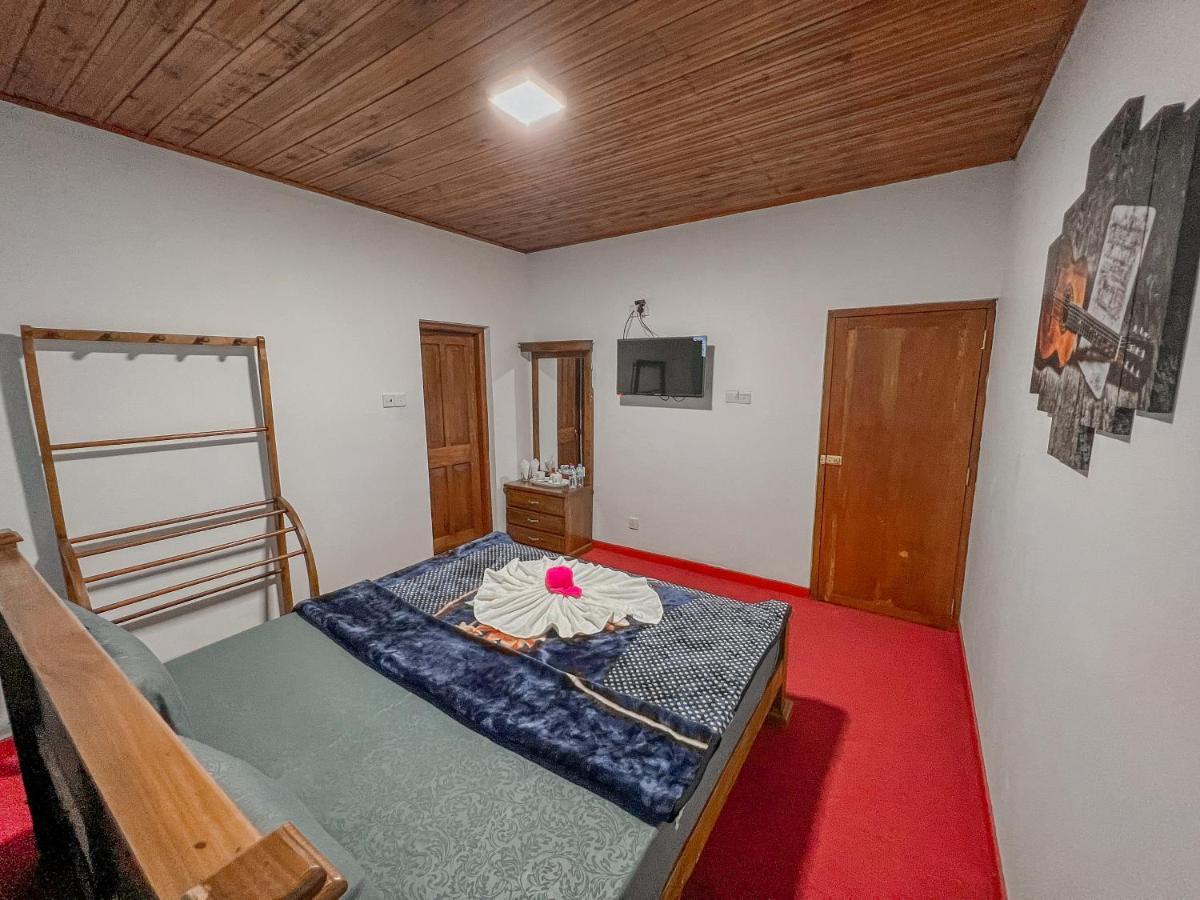 Royal Guest Hotel Inn Нувара-Елія Екстер'єр фото